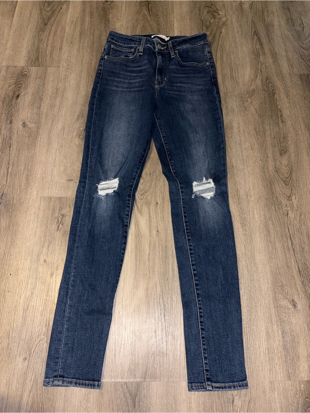 Levi’s | Distressed 721 Jeans